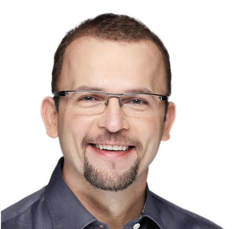 Krzysztof Chmielewski – SmileClinic